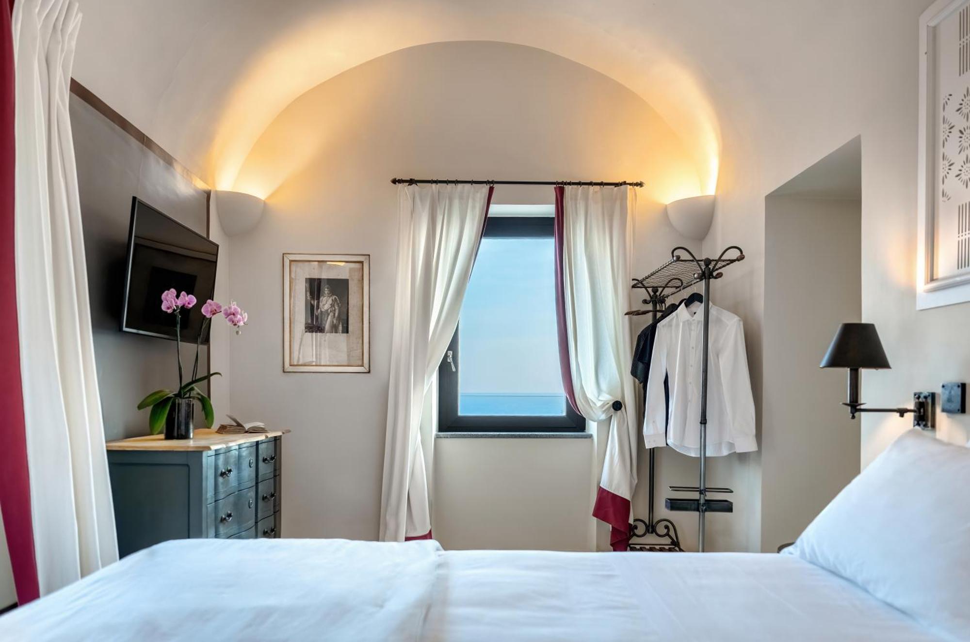 Vettica Villa *